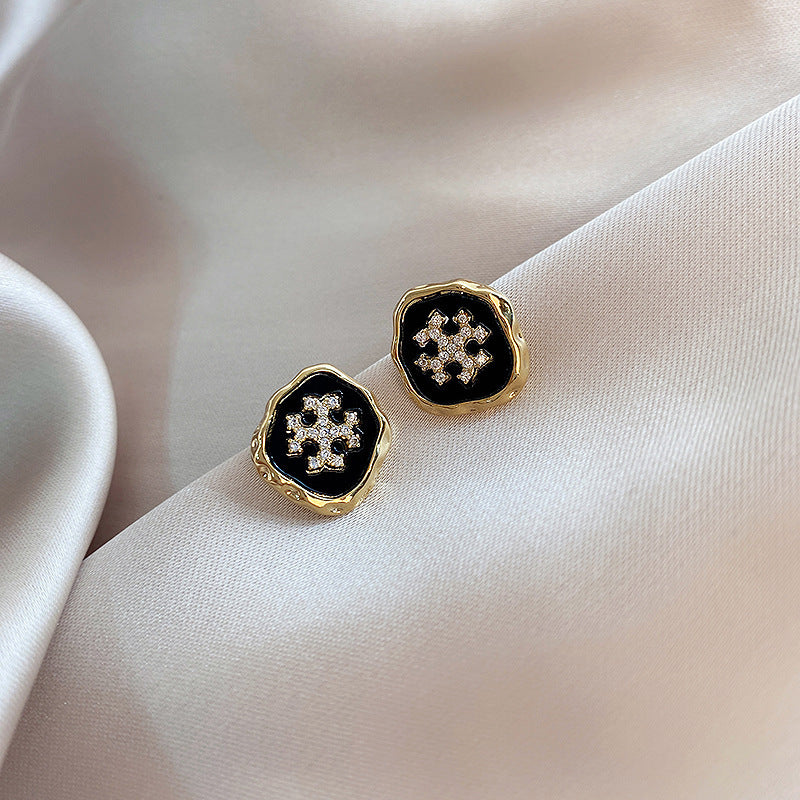 New Earrings Retro Earrings Drop Oil Round Snowflake Earrings