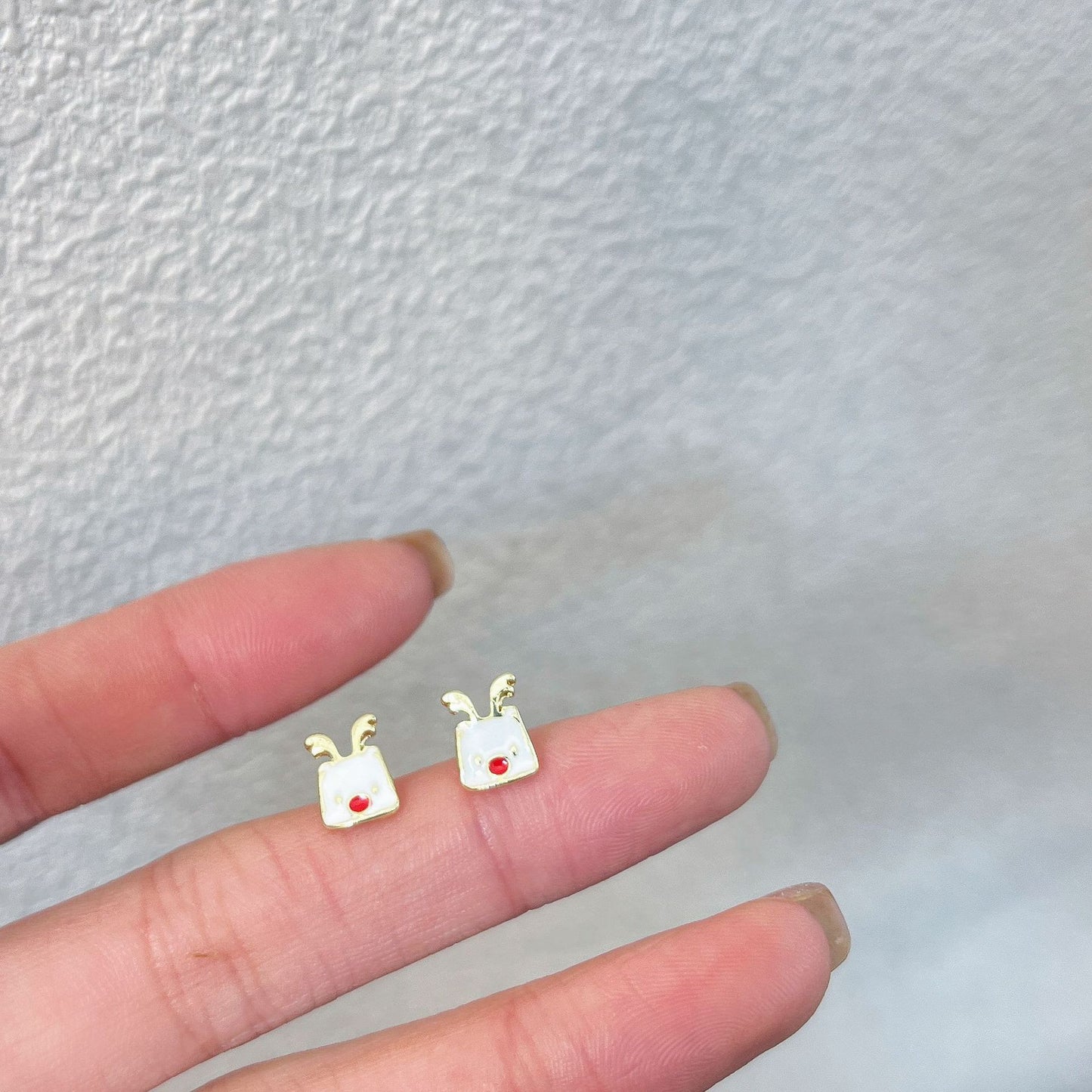 1 Pair Simple Style Commute Heart Shape Crown Bow Knot Enamel Alloy Ear Studs