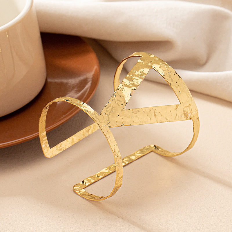 Exaggerated Oversized Geometric Alloy Plating Gold Plated Women's Bangle