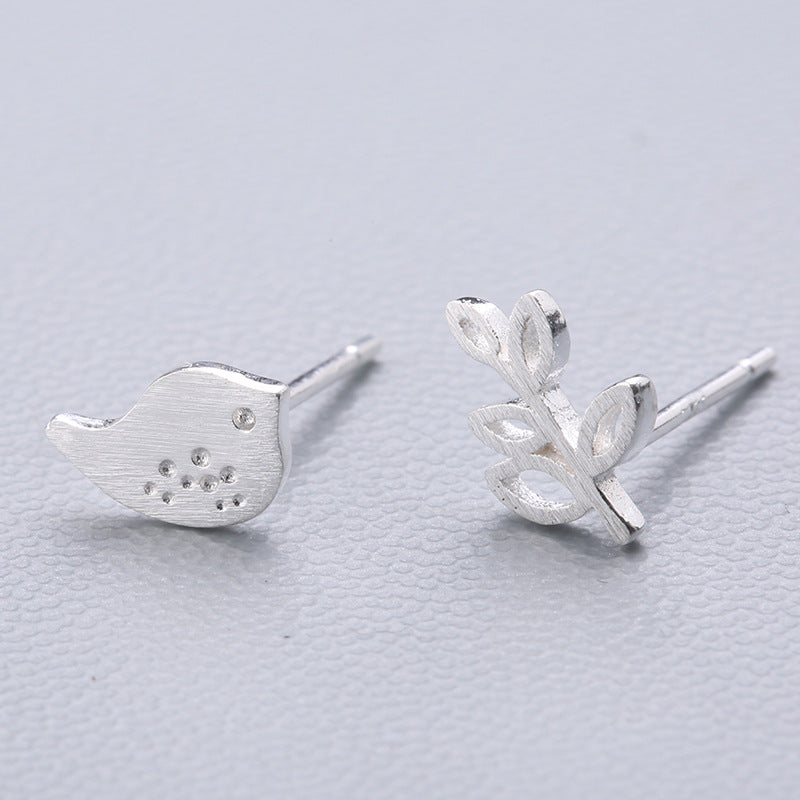 1 Pair Cute Sweet Triangle Bow Knot Snowflake Plating Sterling Silver Ear Studs