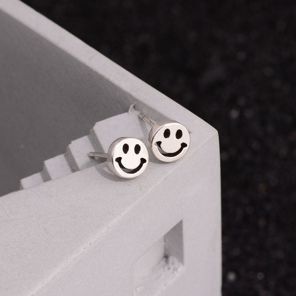 1 Pair Simple Style Smiley Face Copper Ear Studs