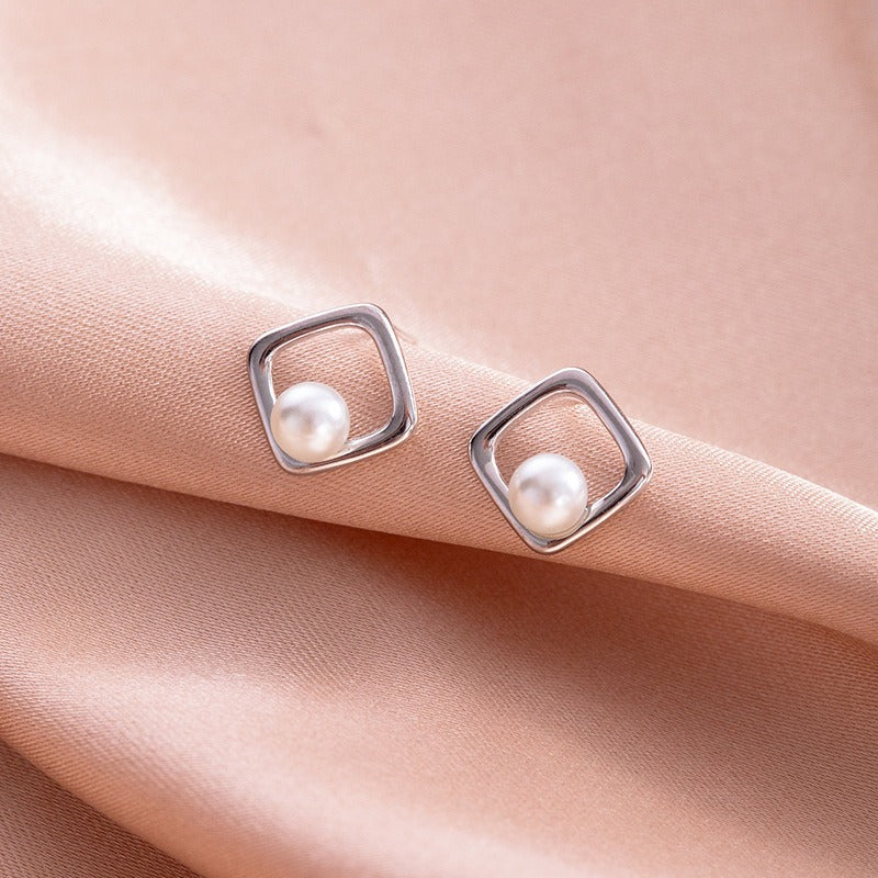 1 Pair Elegant Streetwear Geometric Inlay Sterling Silver Artificial Pearls White Gold Plated Gold Plated Ear Studs