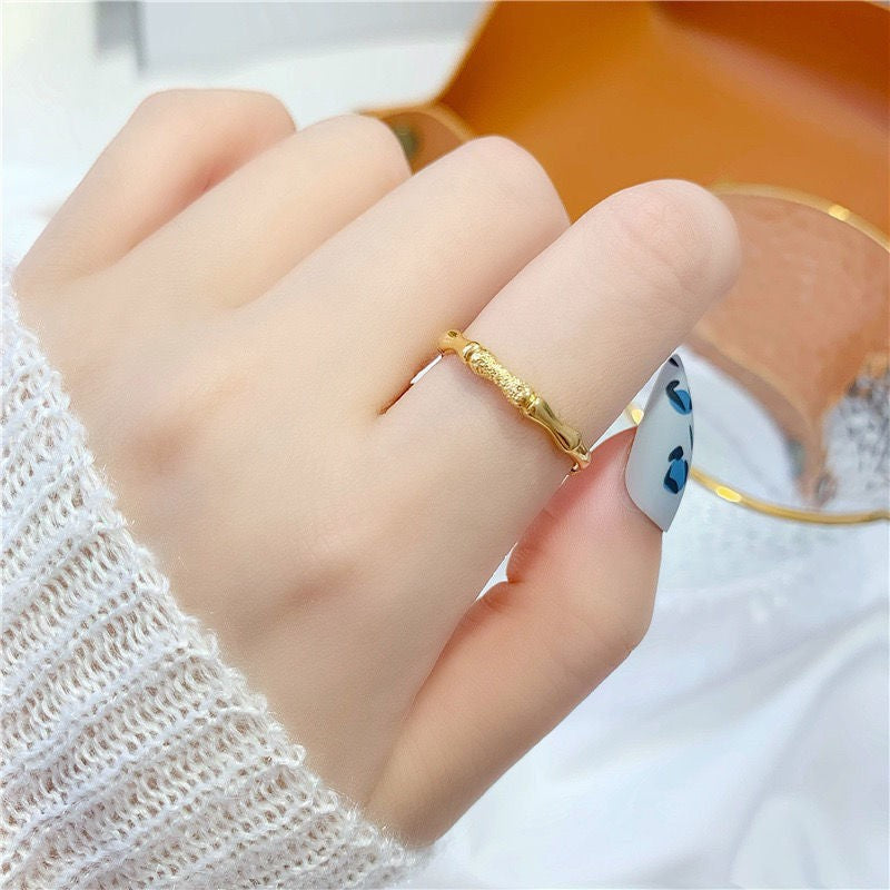 Simple Open Fashion Geometric Irregular Ring