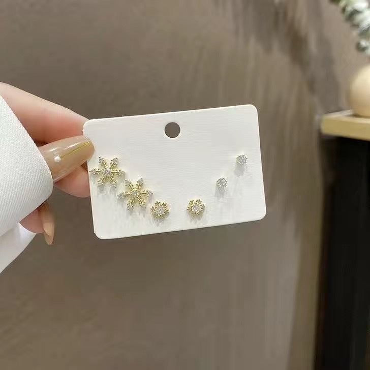 Sweet Animal Alloy Plating Inlay Artificial Gemstones Women's Ear Studs