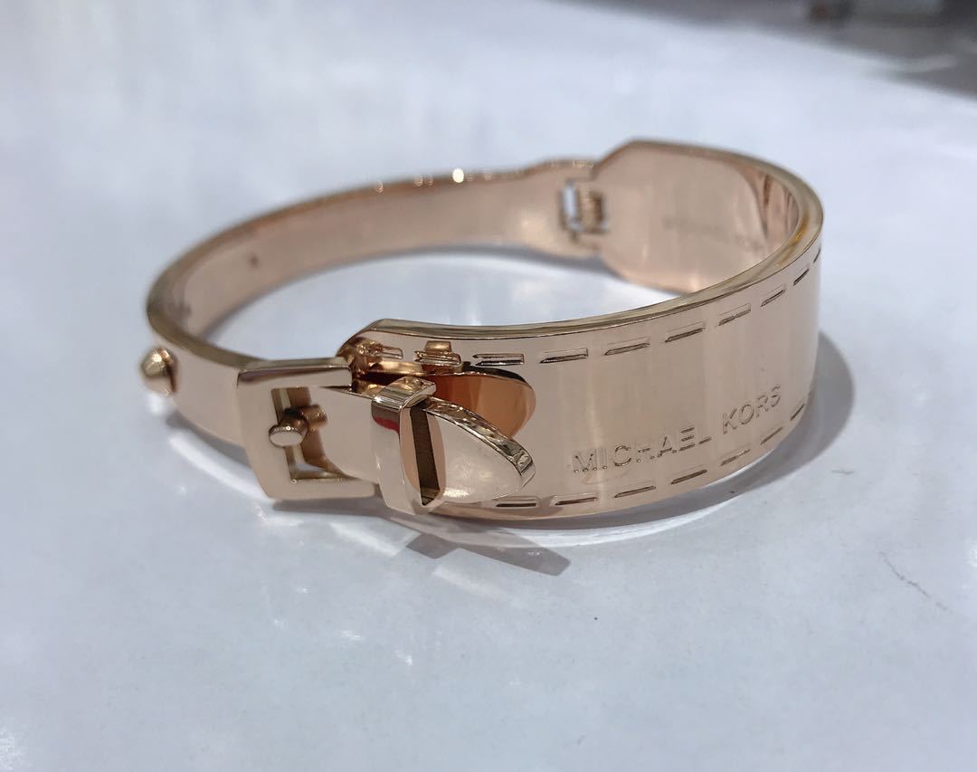 Fashion Geometric Titanium Steel Plating Bangle