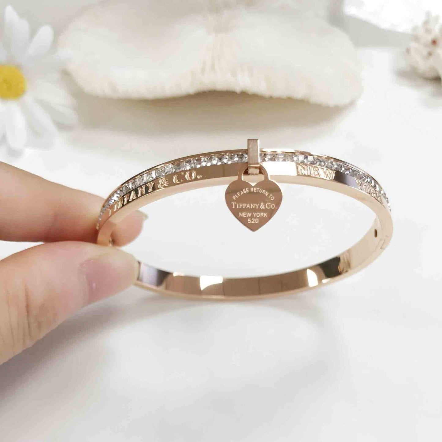 Simple Style Roman Style Round Titanium Steel Inlay Zircon Bangle