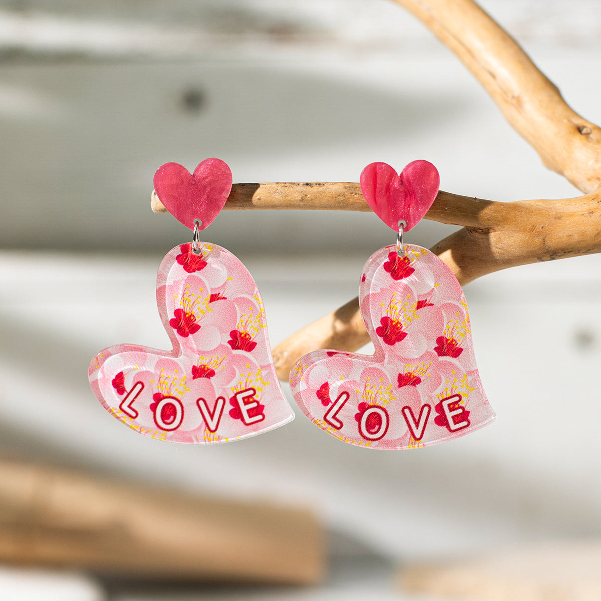 1 Pair Vacation Simple Style Heart Shape Printing Arylic Drop Earrings