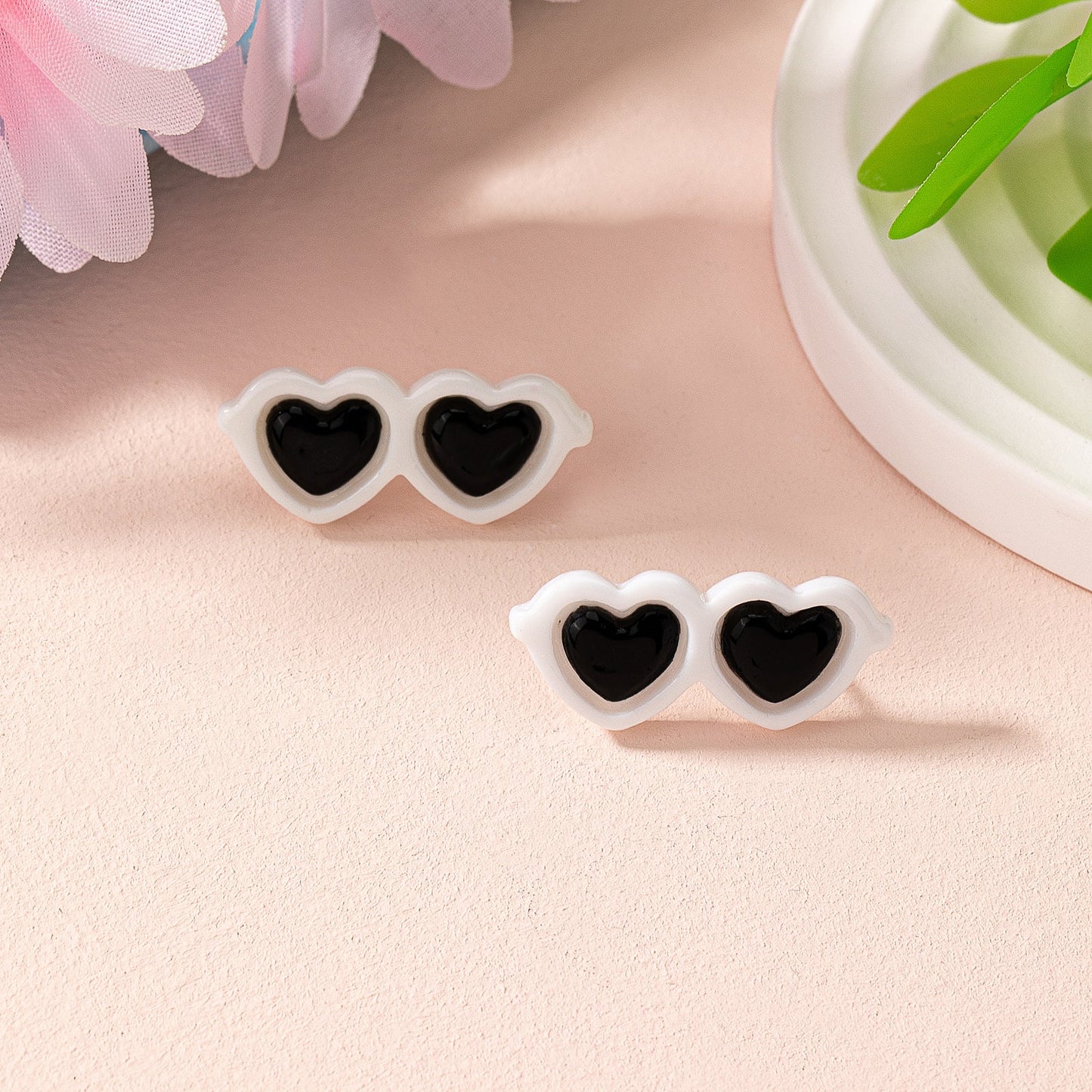 1 Pair Cute Simple Style Glasses Arylic Ear Studs