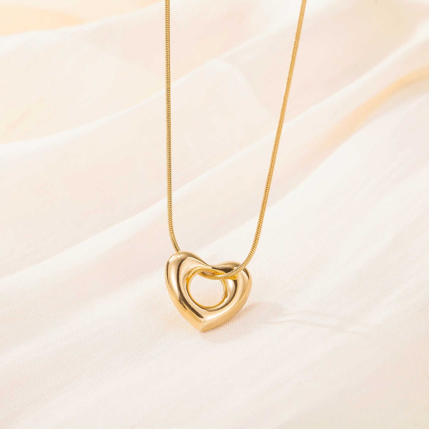 Simple Style Heart Shape Titanium Steel Wholesale Pendant Necklace