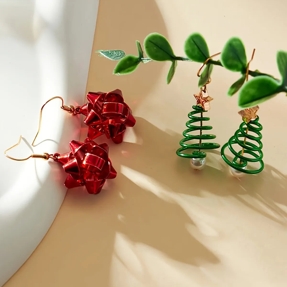 2 Pairs Cartoon Style Cute Christmas Tree Flower Iron Drop Earrings