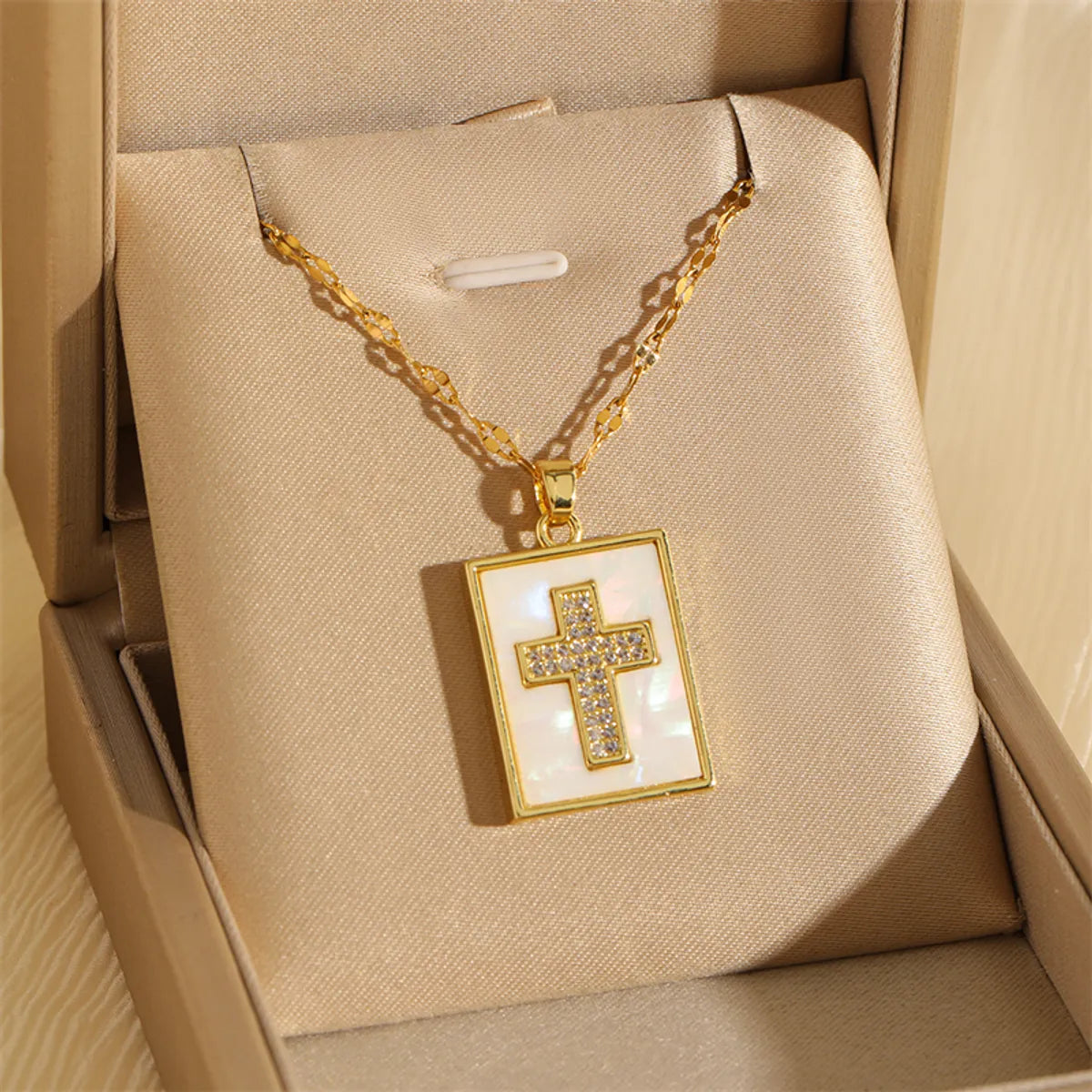 201 Stainless Steel Brass 18K Gold Plated Hollow Out Inlay Cross Heart Shape Life Tree Zircon Pendant Necklace