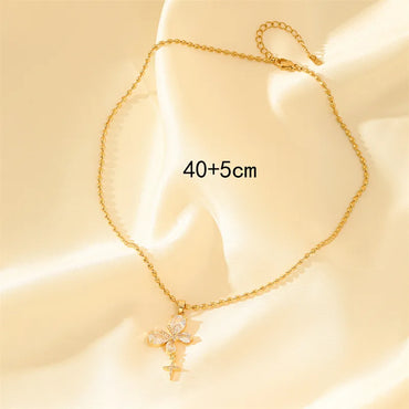 201 Stainless Steel Brass 18K Gold Plated Sweet Simple Style Classic Style Plating Inlay Heart Shape Flower Butterfly Zircon Pendant Necklace