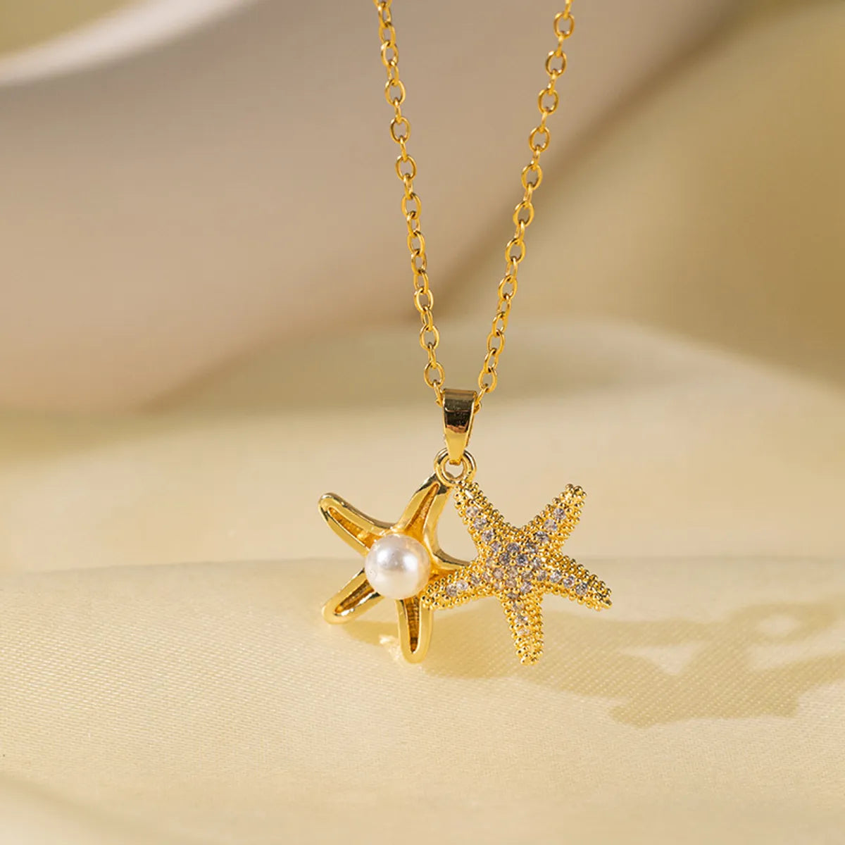 201 Stainless Steel Copper White Gold Plated Gold Plated Plating Inlay Starfish Artificial Pearls Zircon Pendant Necklace