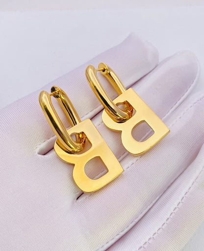 1 Pair Simple Style Letter Brass Plating Hollow Out Drop Earrings