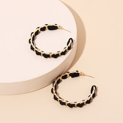 Retro Velvet C-shaped Earrings