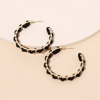 Retro Velvet C-shaped Earrings