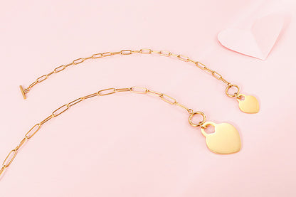 European And American Fashion Design Ot Buckle Peach Heart Pendant Necklace Ins Fashion Graceful Online Influencer Retro Female Accessories Suit