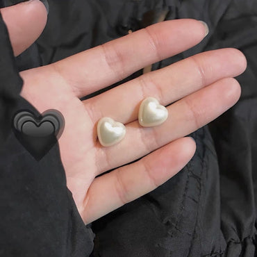 Fashion Heart Shape Imitation Pearl Plastic Resin Women's Ear Studs 1 Pair