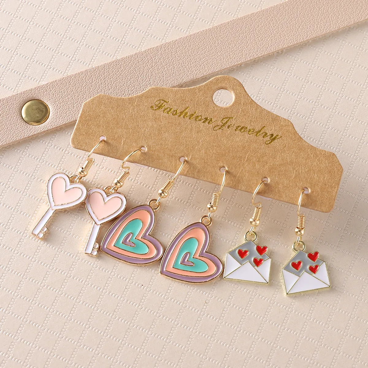 3 Pairs Retro Heart Shape Key Wood Drop Earrings