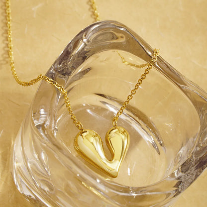 304 Stainless Steel 18K Gold Plated Basic Modern Style Classic Style Irregular Heart Shape Pendant Necklace