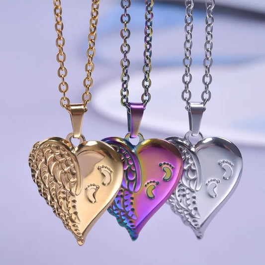 304 Stainless Steel 18K Gold Plated Basic Modern Style Classic Style Plating Heart Shape Wings Footprint Pendant Necklace