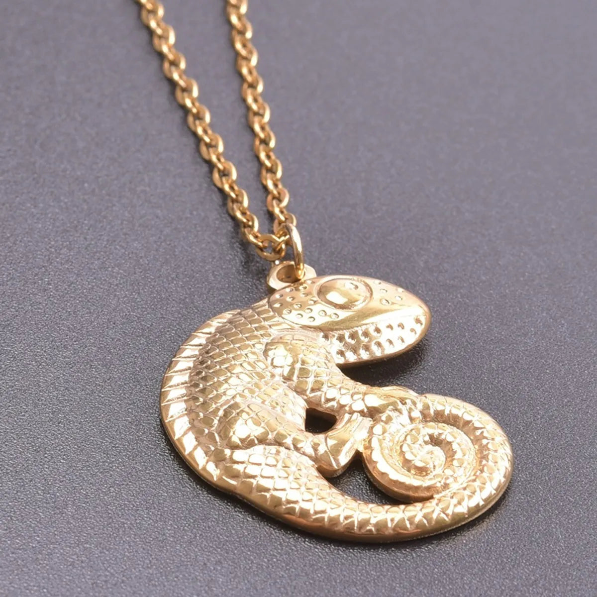 304 Stainless Steel 18K Gold Plated Basic Modern Style Classic Style Plating Lizard Pendant Necklace