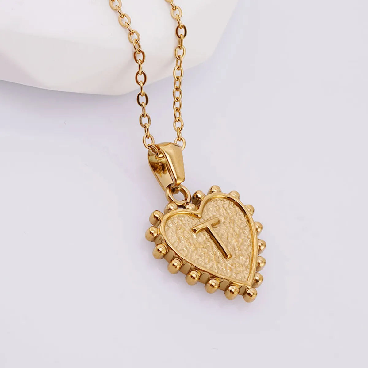 304 Stainless Steel 18K Gold Plated Basic Simple Style Classic Style Letter Heart Shape Pendant Necklace