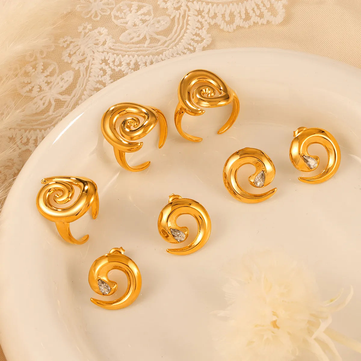 304 Stainless Steel 18K Gold Plated Casual Elegant Simple Style Plating Inlay Spiral Rhinestones Rings Earrings