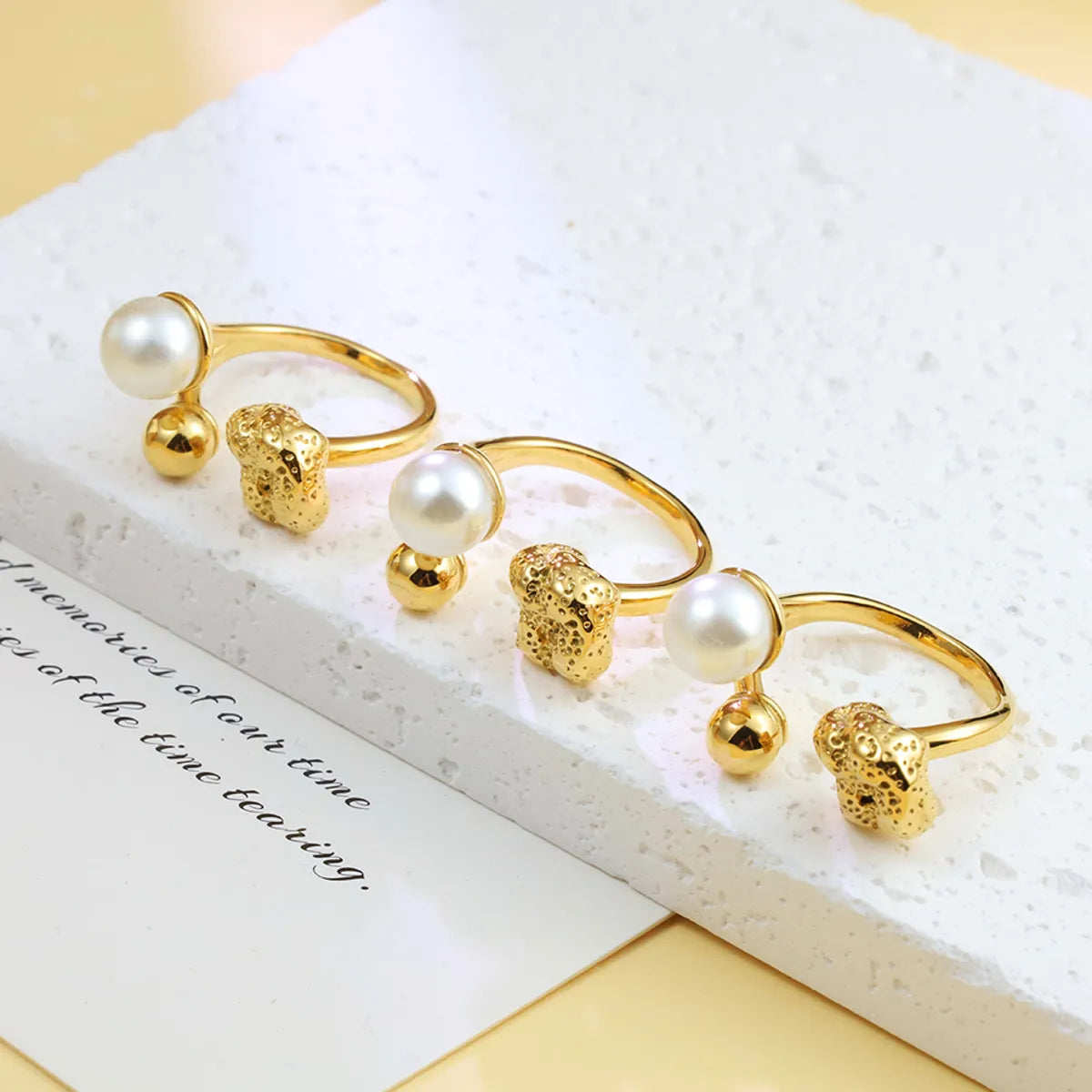 304 Stainless Steel 18K Gold Plated Casual Simple Style Asymmetrical Inlay Round Artificial Pearls Open Rings