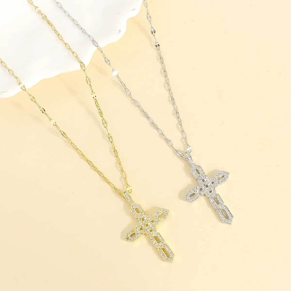 304 Stainless Steel 18K Gold Plated Elegant Lady Classic Style Plating Inlay Cross Zircon Pendant Necklace