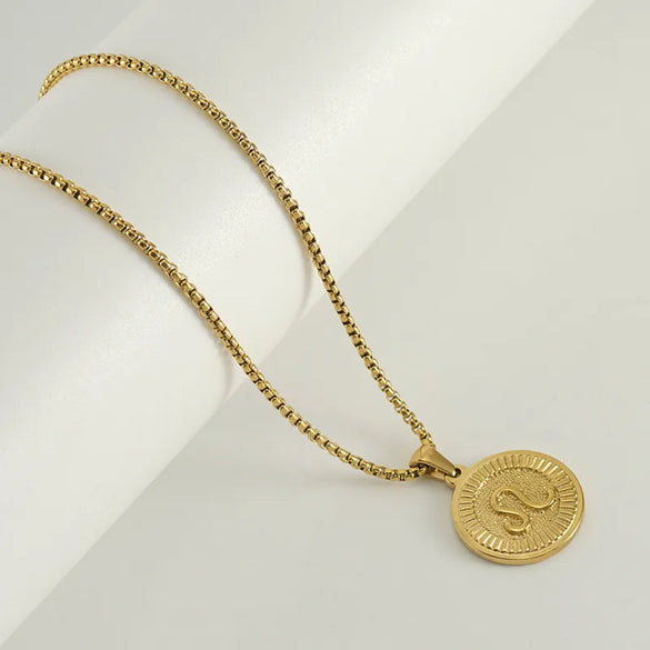 304 Stainless Steel 18K Gold Plated Elegant Simple Style Constellation Pendant Necklace
