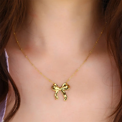 304 Stainless Steel 18K Gold Plated Elegant Simple Style Pearl Heart Shape Bow Knot Pendant Necklace