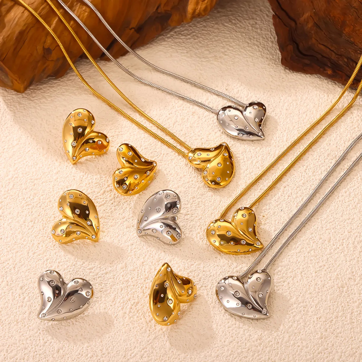 304 Stainless Steel 18K Gold Plated Elegant Simple Style Plating Inlay Heart Shape Rhinestones Earrings Necklace