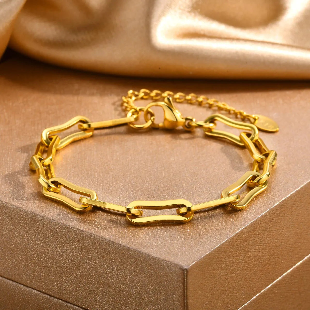 304 Stainless Steel 18K Gold Plated IG Style Streetwear Plating Solid Color Bracelets Necklace