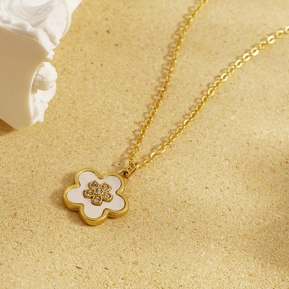 304 Stainless Steel 18K Gold Plated IG Style Sweet Inlay Flower Rhinestones Shell Pendant Necklace