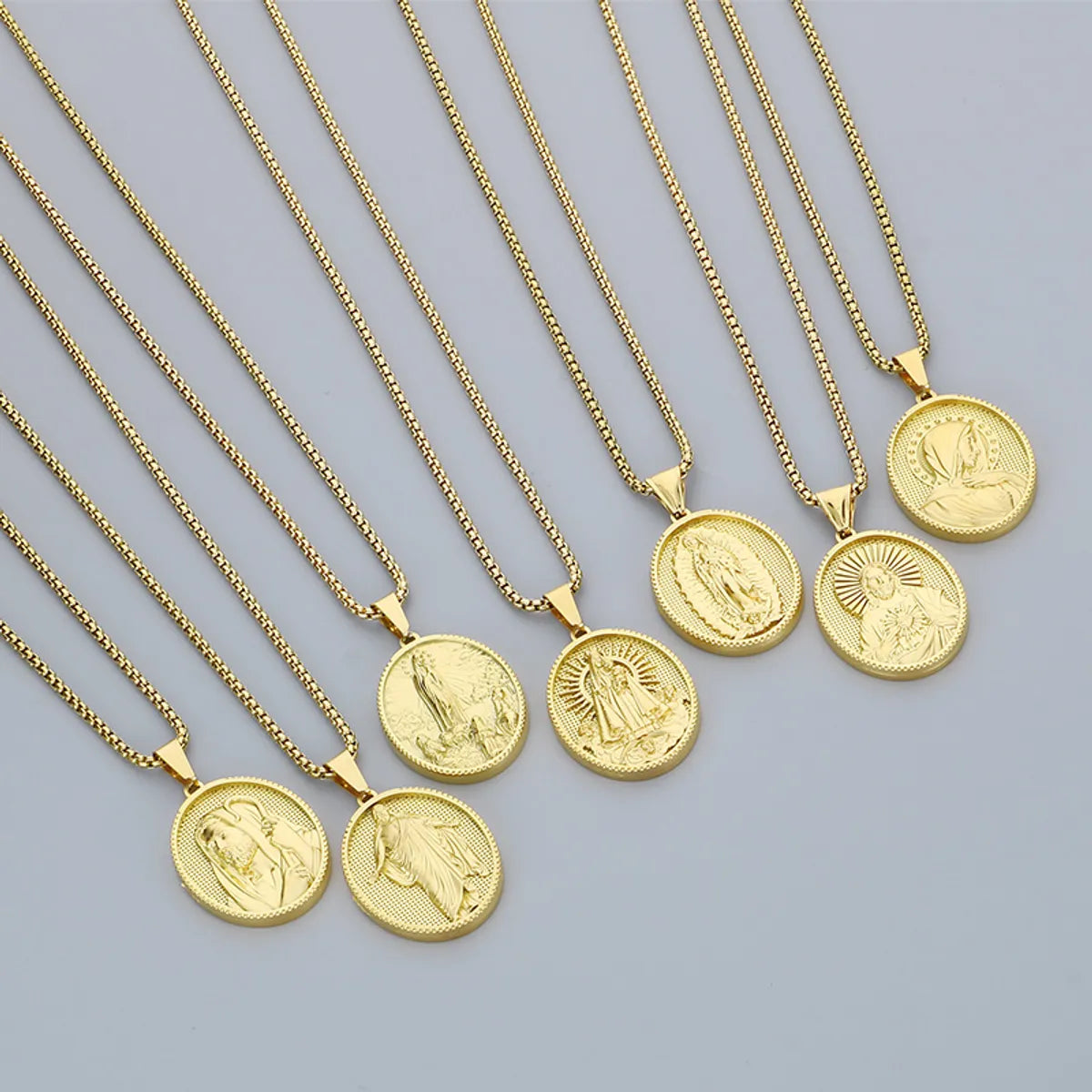 304 Stainless Steel 18K Gold Plated Modern Style Classic Style Human Round Pendant Necklace