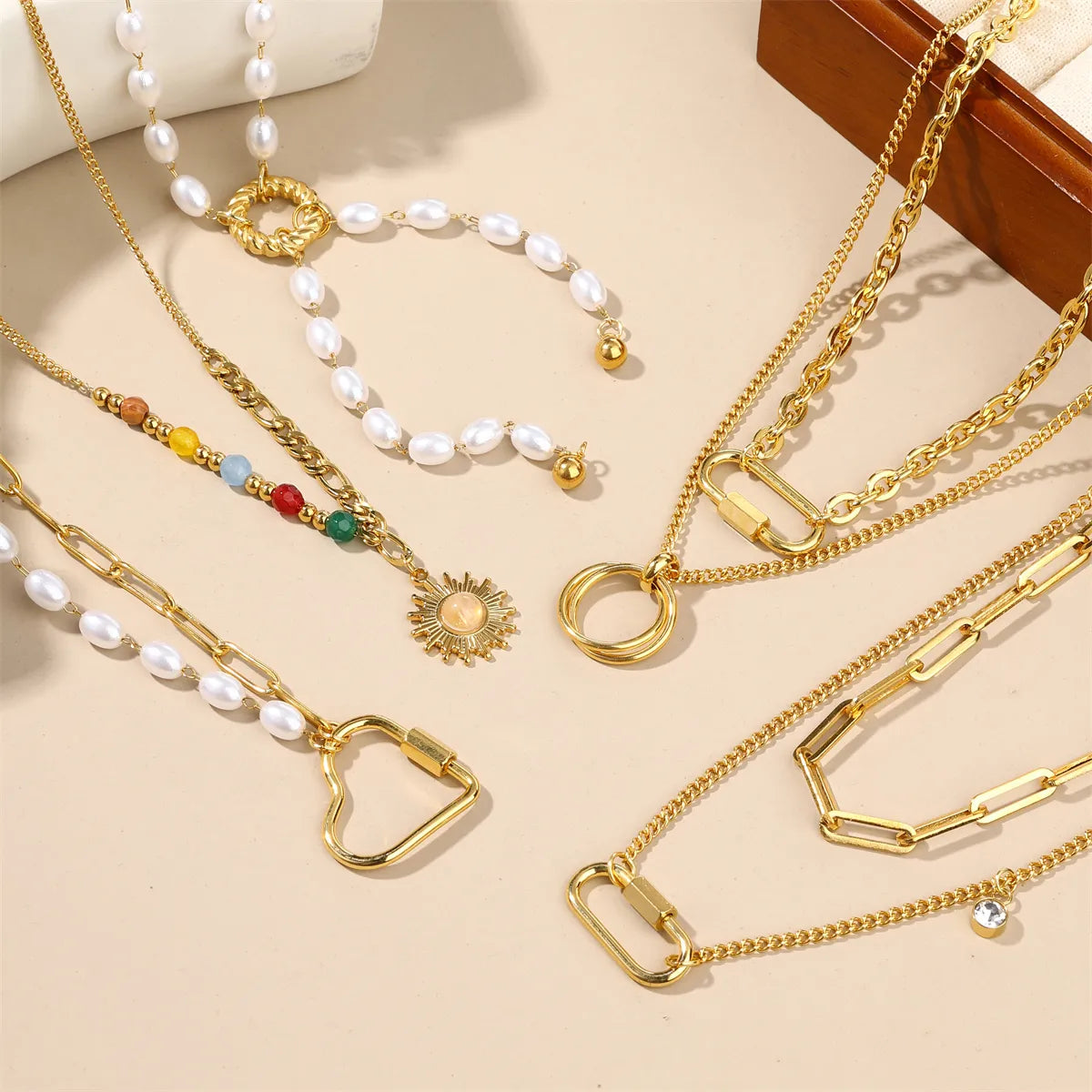 Wholesale Jewelry Modern Style Classic Style Sun Heart Shape 304 Stainless Steel Artificial Pearls 18K Gold Plated Inlay Pendant Necklace