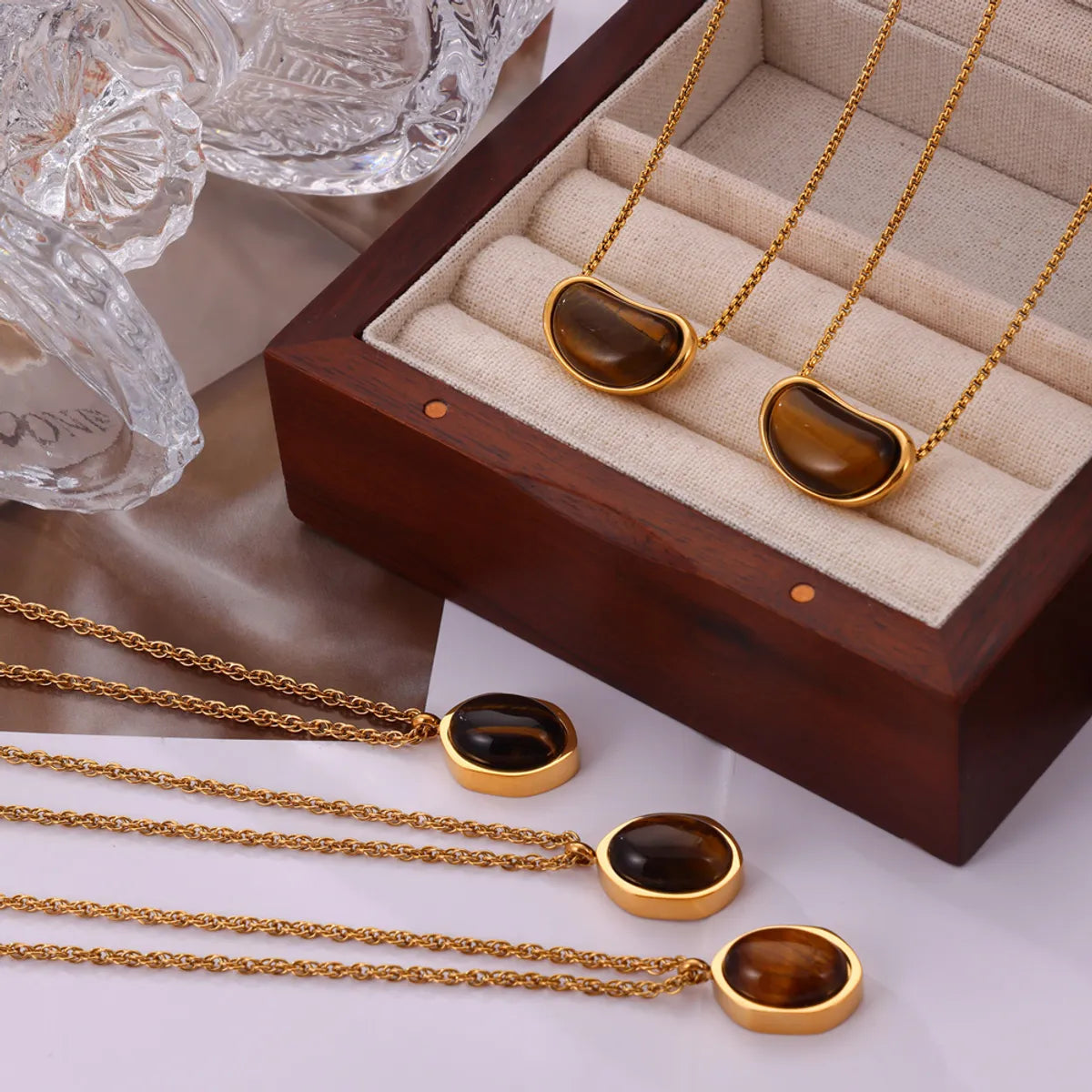 304 Stainless Steel 18K Gold Plated Retro British Style Plating Inlay Oval Pea Natural Stone Tiger Eye Pendant Necklace