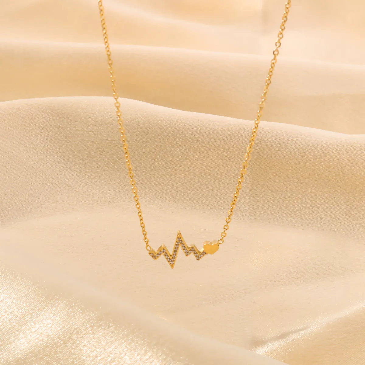 304 Stainless Steel 18K Gold Plated Romantic Simple Style Shiny Asymmetrical Inlay Electrocardiogram Heart Shape Rhinestones Necklace