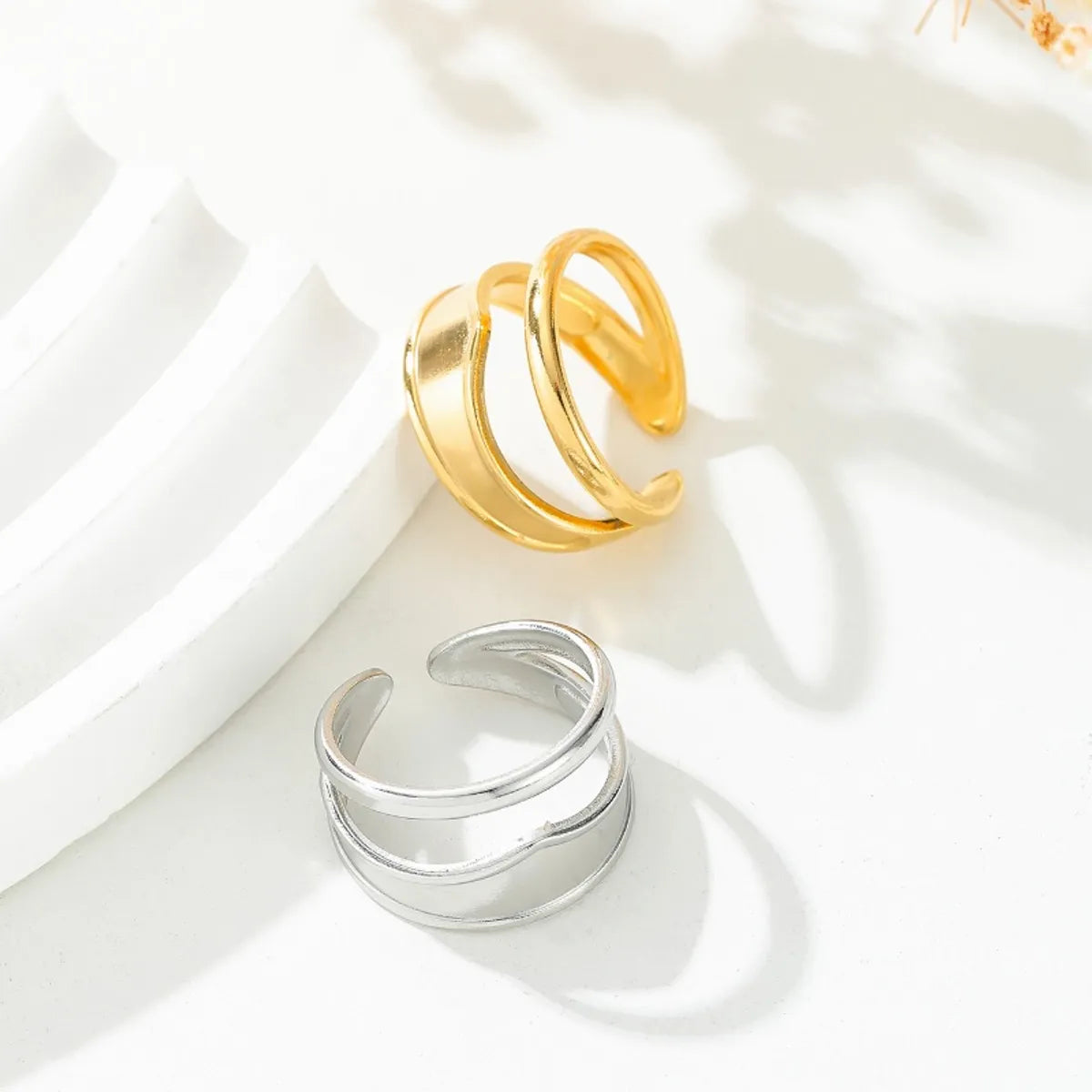 304 Stainless Steel 18K Gold Plated Simple Style Classic Style Asymmetrical Plating Solid Color Rings