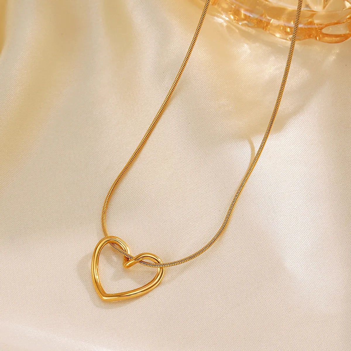 304 Stainless Steel 18K Gold Plated Simple Style Classic Style Commute Plating Heart Shape 304 Stainless Steel Pendant Necklace