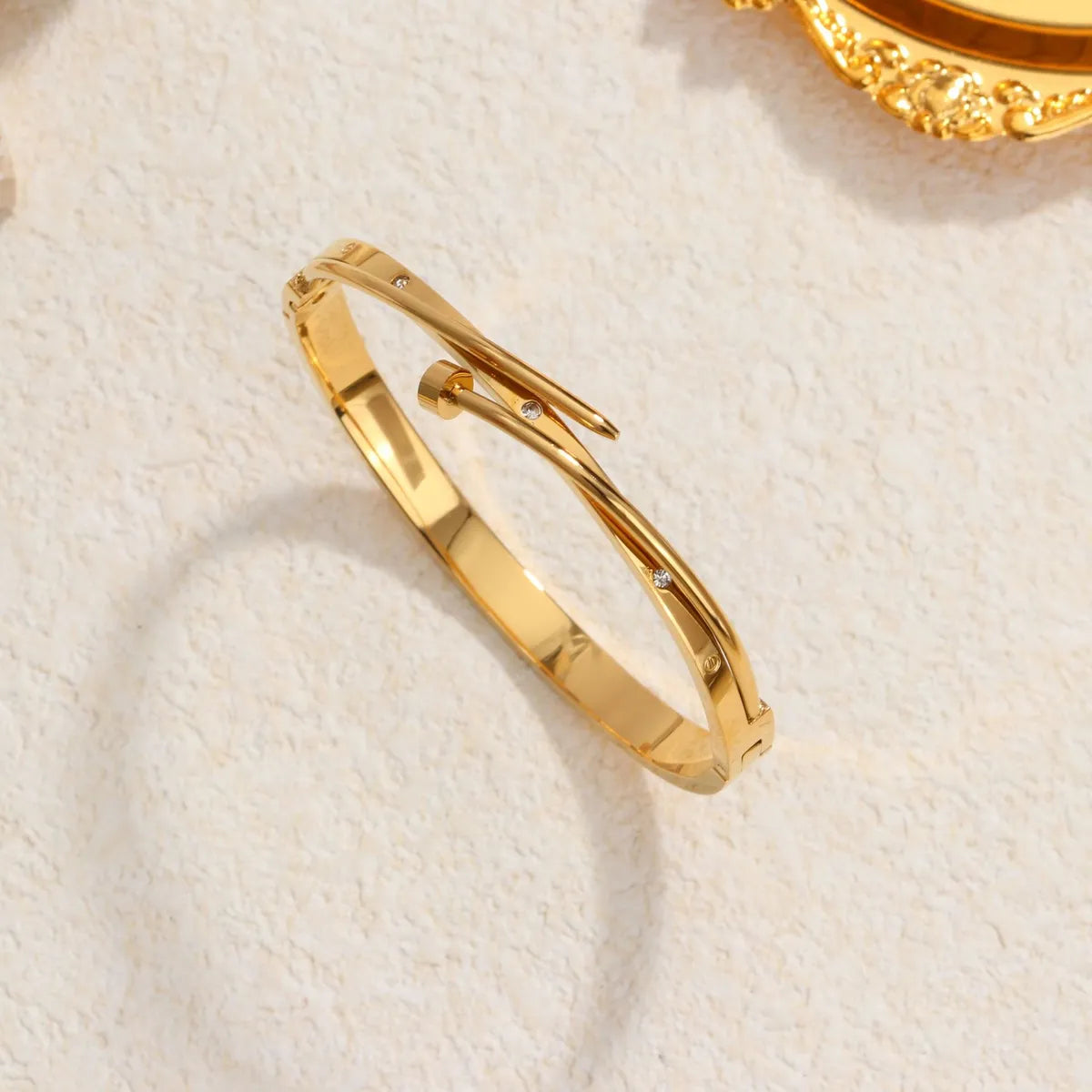 304 Stainless Steel 18K Gold Plated Simple Style Classic Style Commute Solid Color Bangle