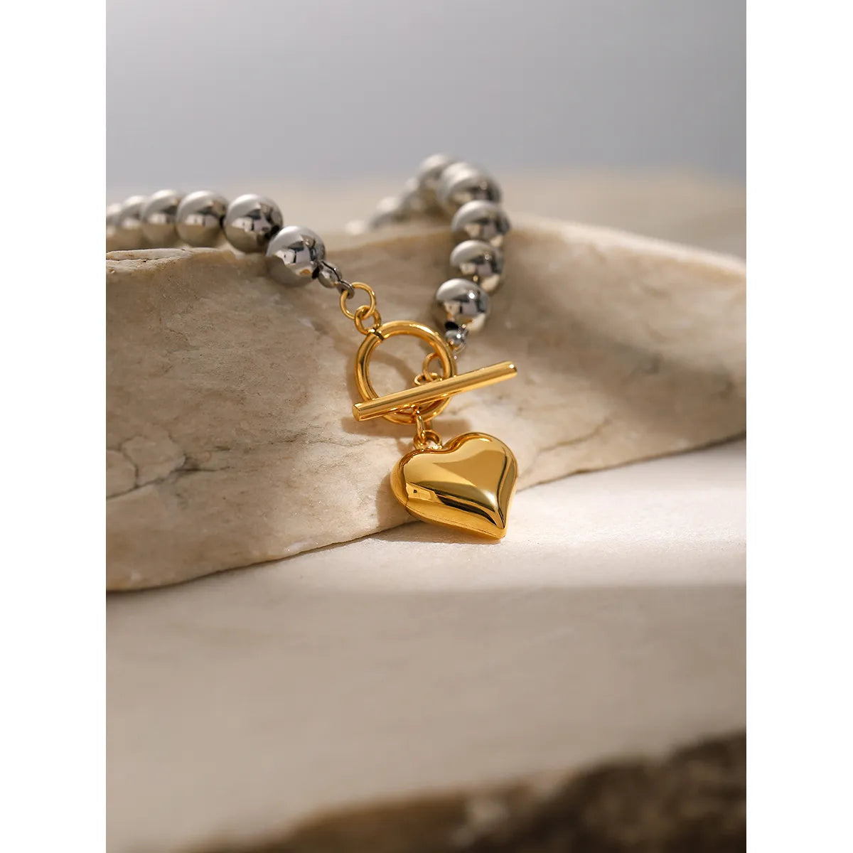 304 Stainless Steel 18K Gold Plated Simple Style Classic Style Plating Heart Shape Bracelets