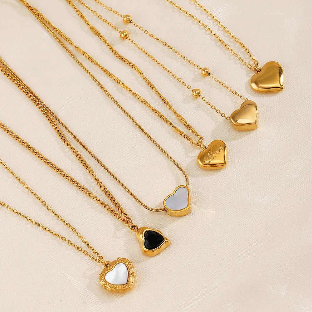 304 Stainless Steel 18K Gold Plated Simple Style Classic Style Plating Inlay Heart Shape Artificial Shell Rhinestones Pendant Necklace