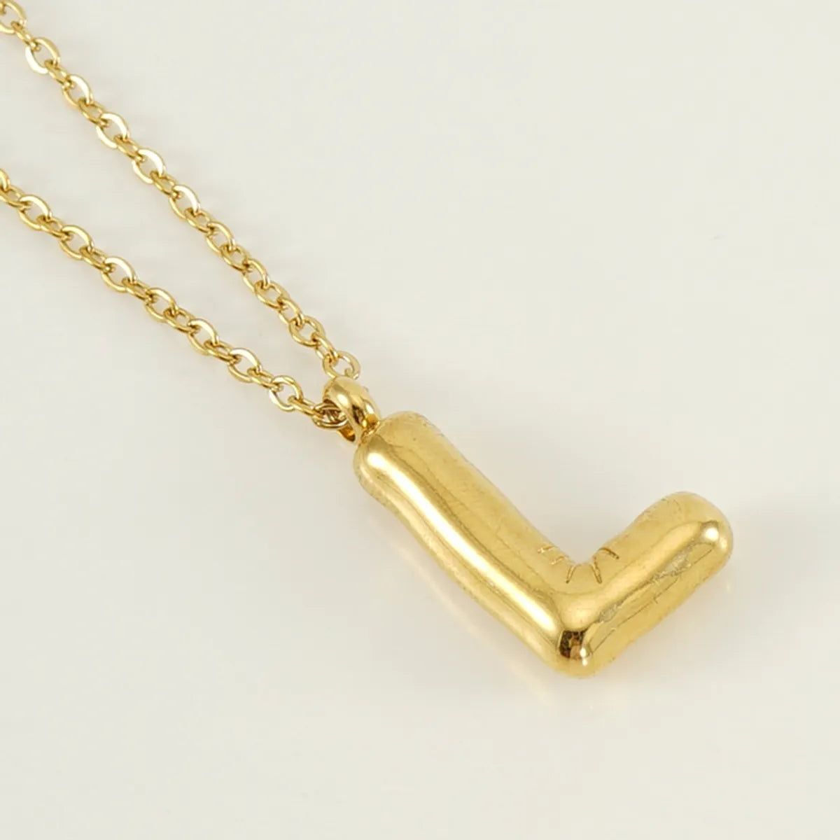 304 Stainless Steel 18K Gold Plated Simple Style Letter Pendant Necklace