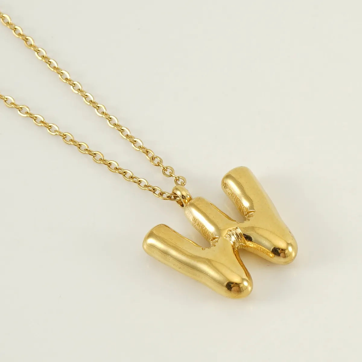 304 Stainless Steel 18K Gold Plated Simple Style Letter Pendant Necklace