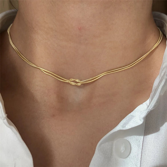 304 Stainless Steel 18K Gold Plated Vintage Style Simple Style Commute Knot Necklace