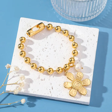 304 Stainless Steel 24K Gold Plated Sweet Classic Style Beaded Inlay Flower Pearl Bracelets