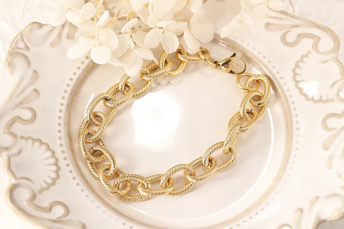 Basic Classic Style Commute Solid Color 18K Gold Plated Bracelets In Bulk