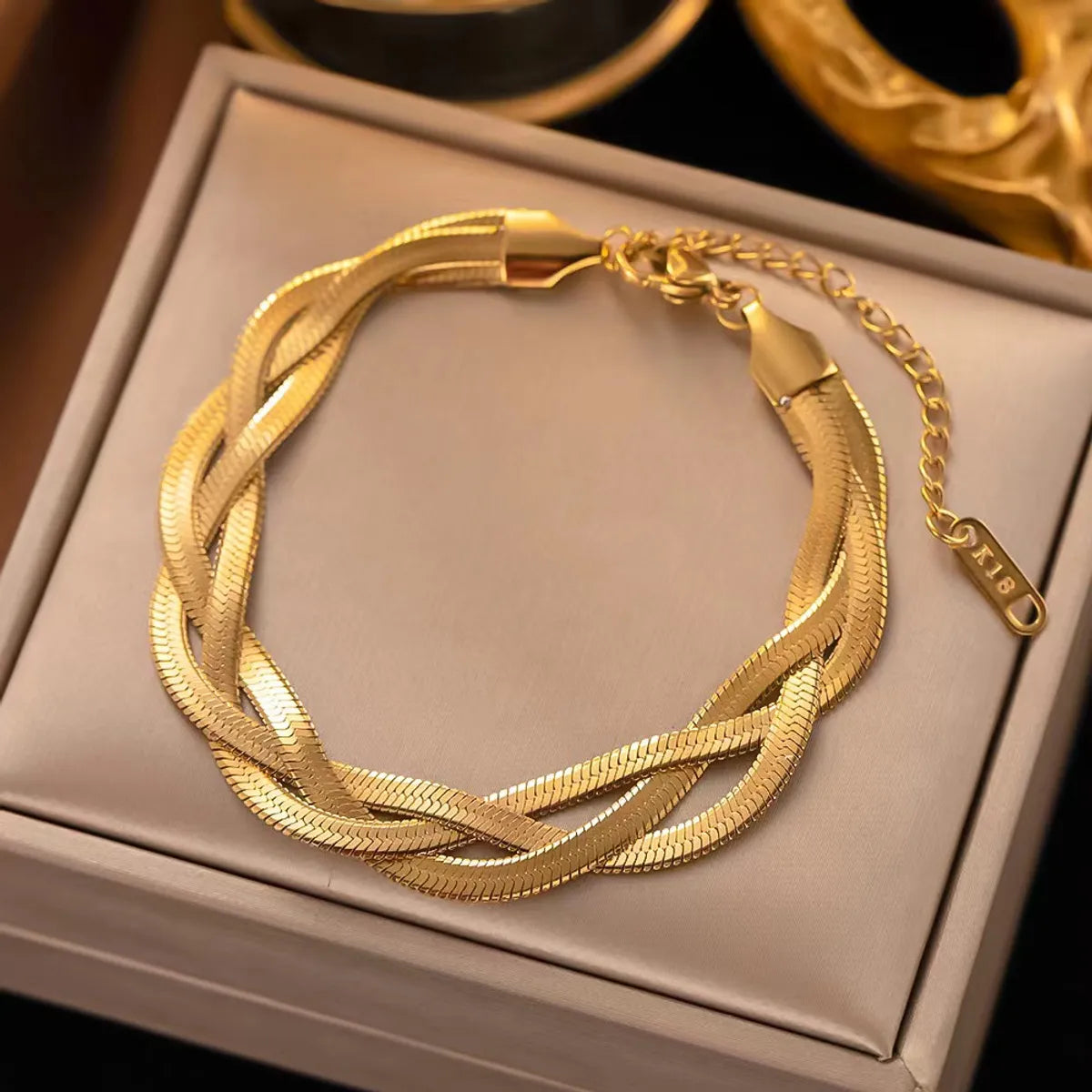 Classic Style Cool Style Solid Color 304 Stainless Steel 18K Gold Plated Bracelets In Bulk